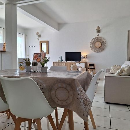Le Cocon De Madana Apartment Saint-Joseph Luaran gambar
