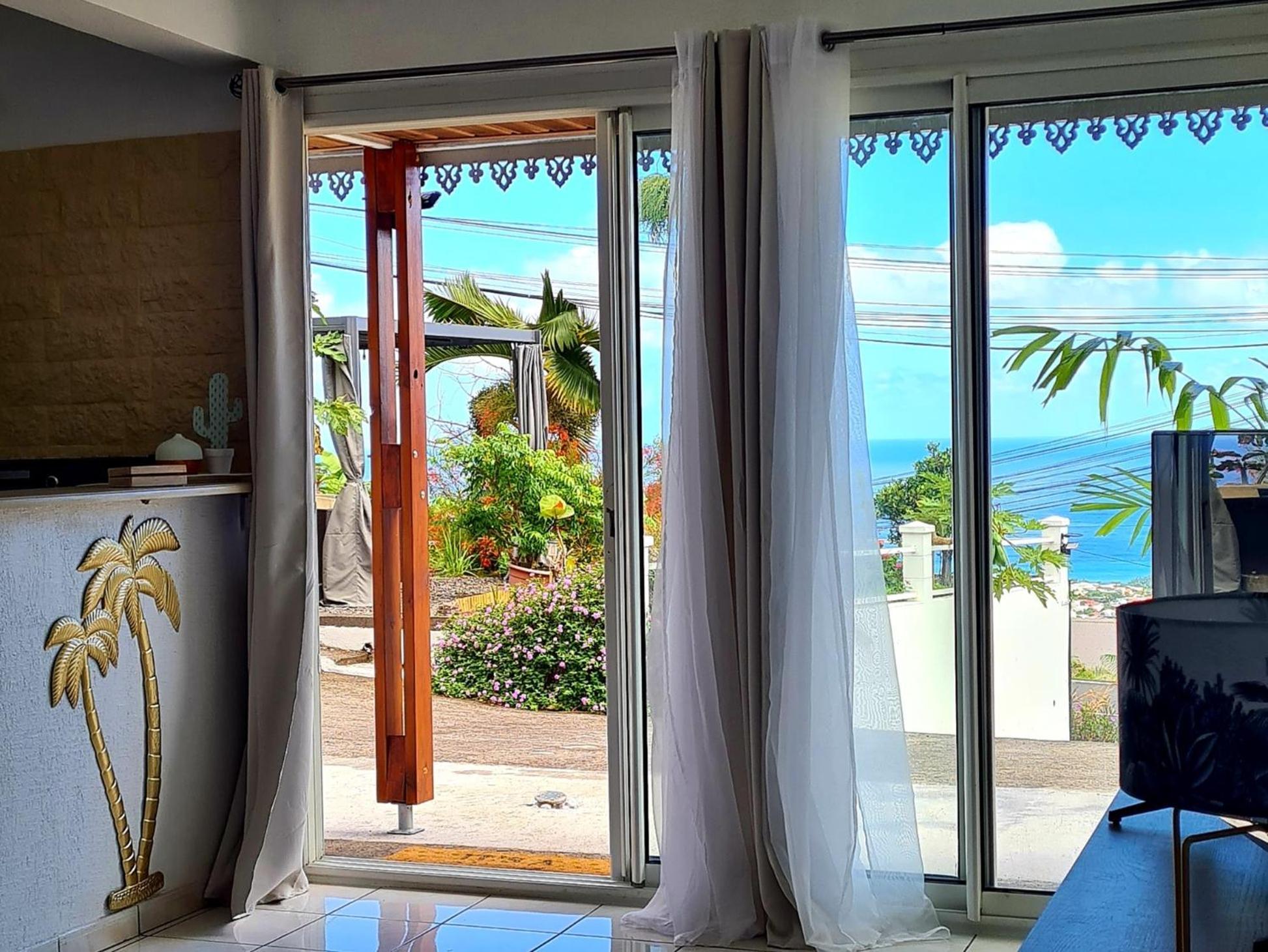 Le Cocon De Madana Apartment Saint-Joseph Luaran gambar