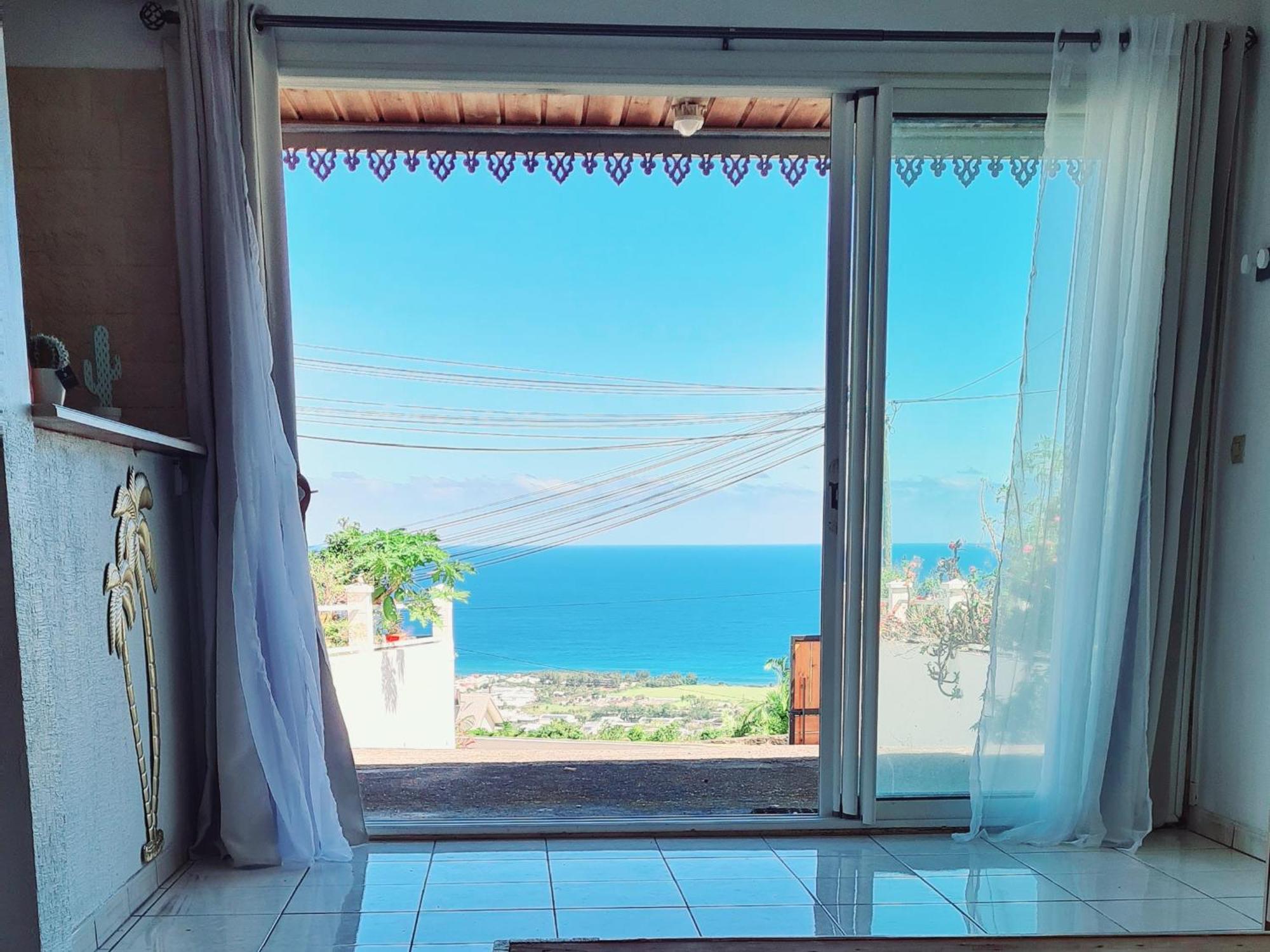 Le Cocon De Madana Apartment Saint-Joseph Luaran gambar